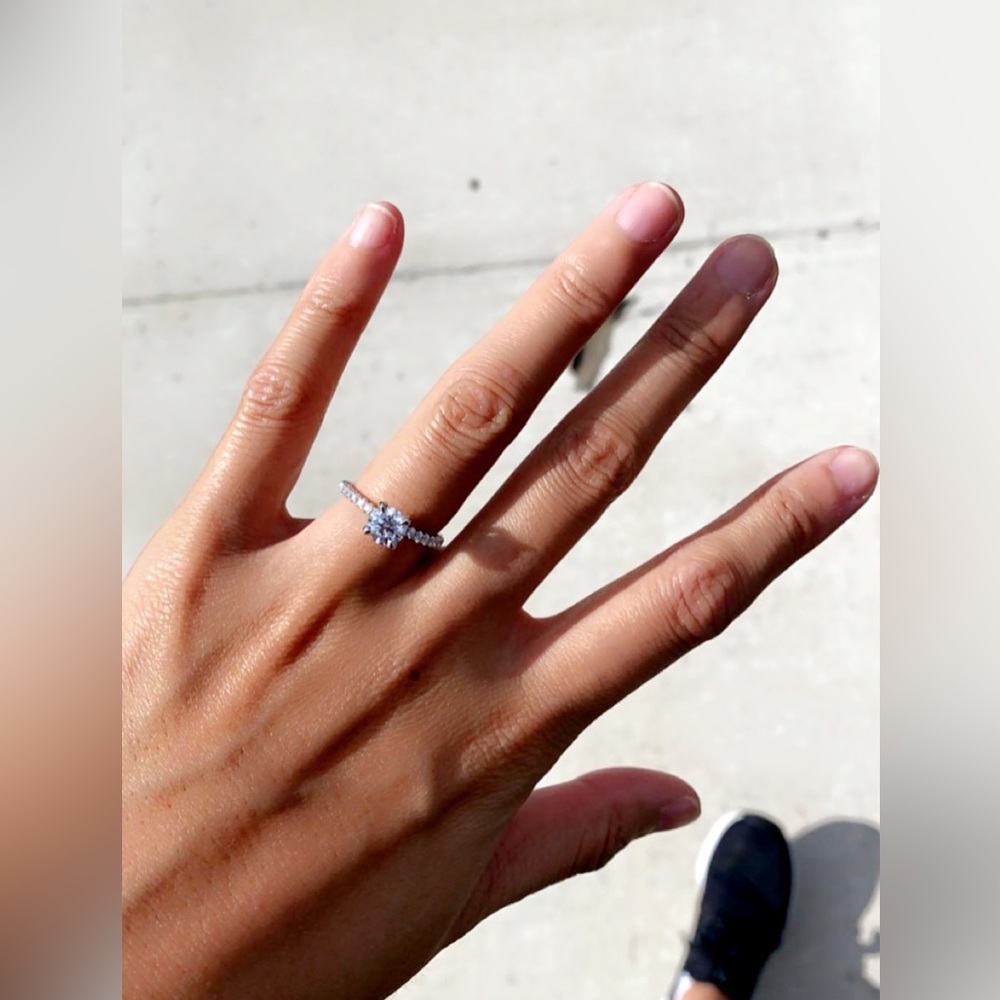 Elegant Silver Women's Ring